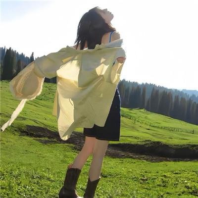 四个毕业生